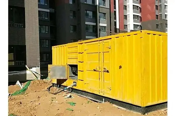 广宁发电机租赁中燃油压力过低会对发动机的哪些部件造成损坏？