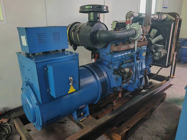 广宁100kW柴油发电机组使用多级机油有哪些优缺点？